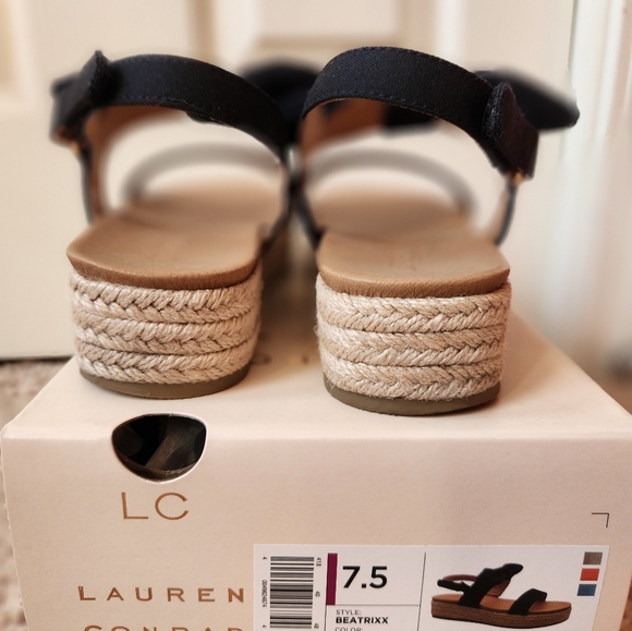 Sandals - Picture 2 of 4